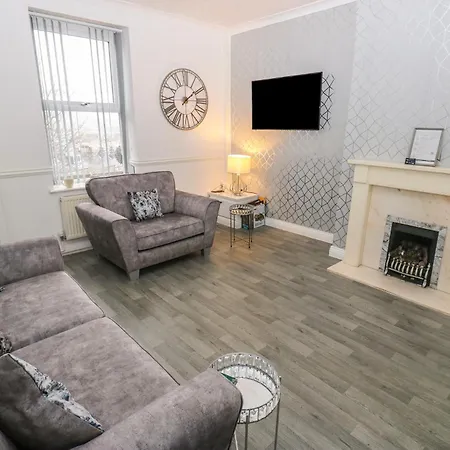 Chestnut בראדפורד